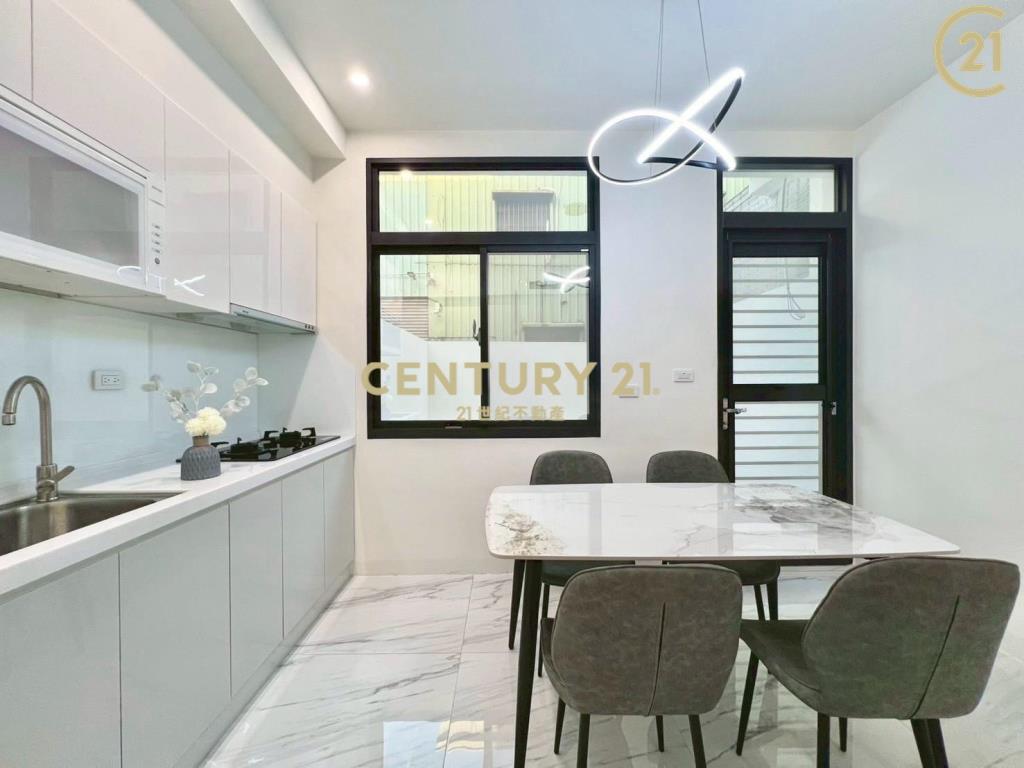 民雄TOYOTA車庫透天