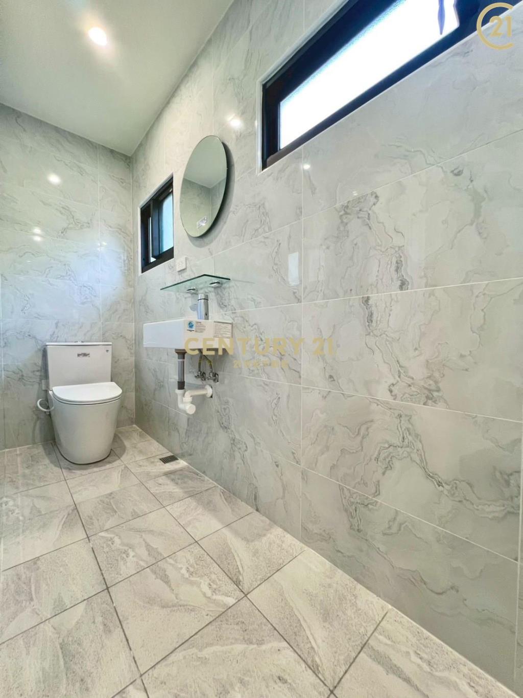 民雄TOYOTA車庫透天