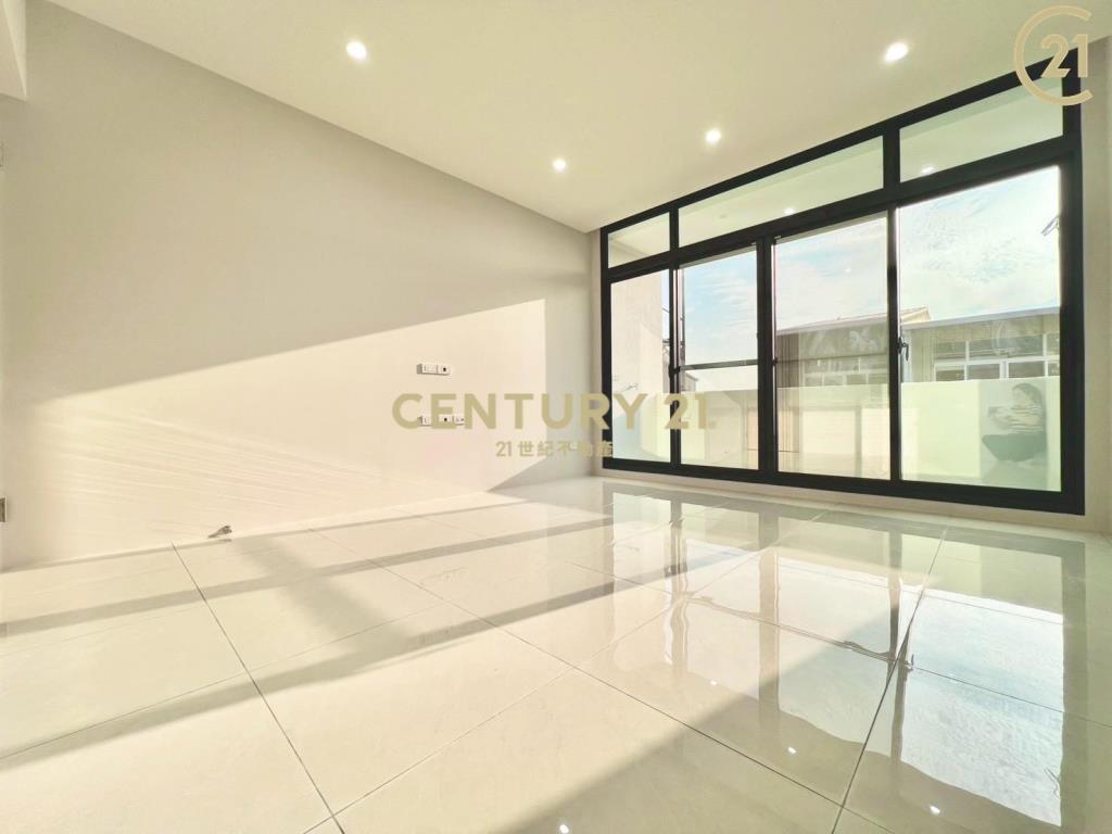 民雄TOYOTA車庫透天