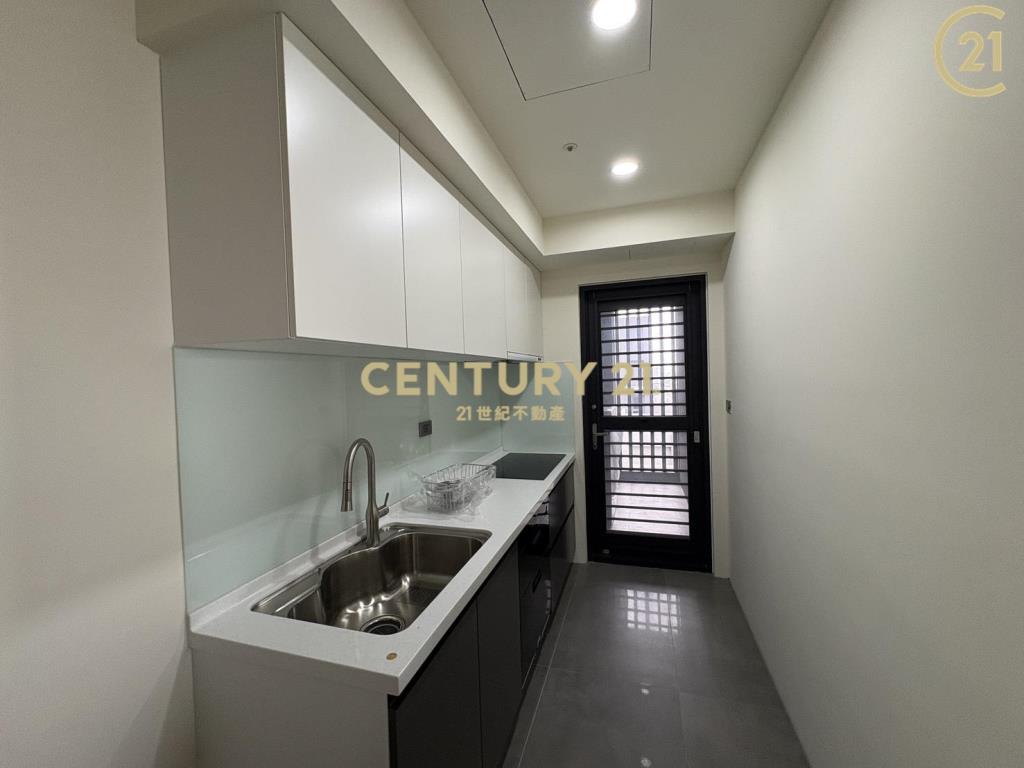 高鐵朗朗三房出租