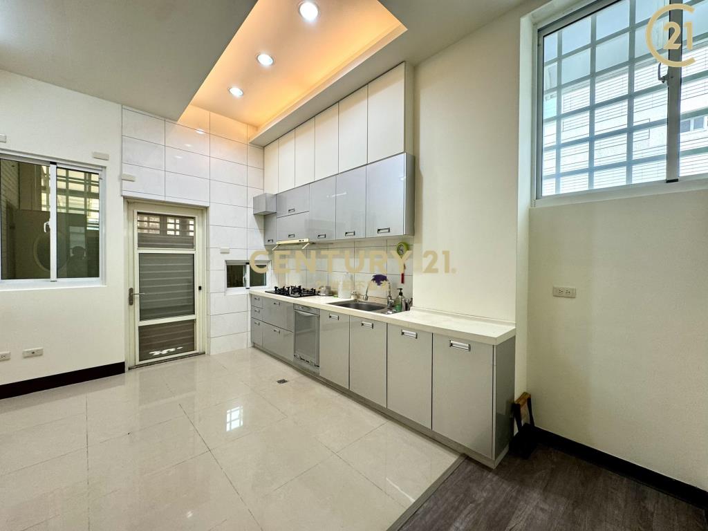 大成陽光邊間美透天