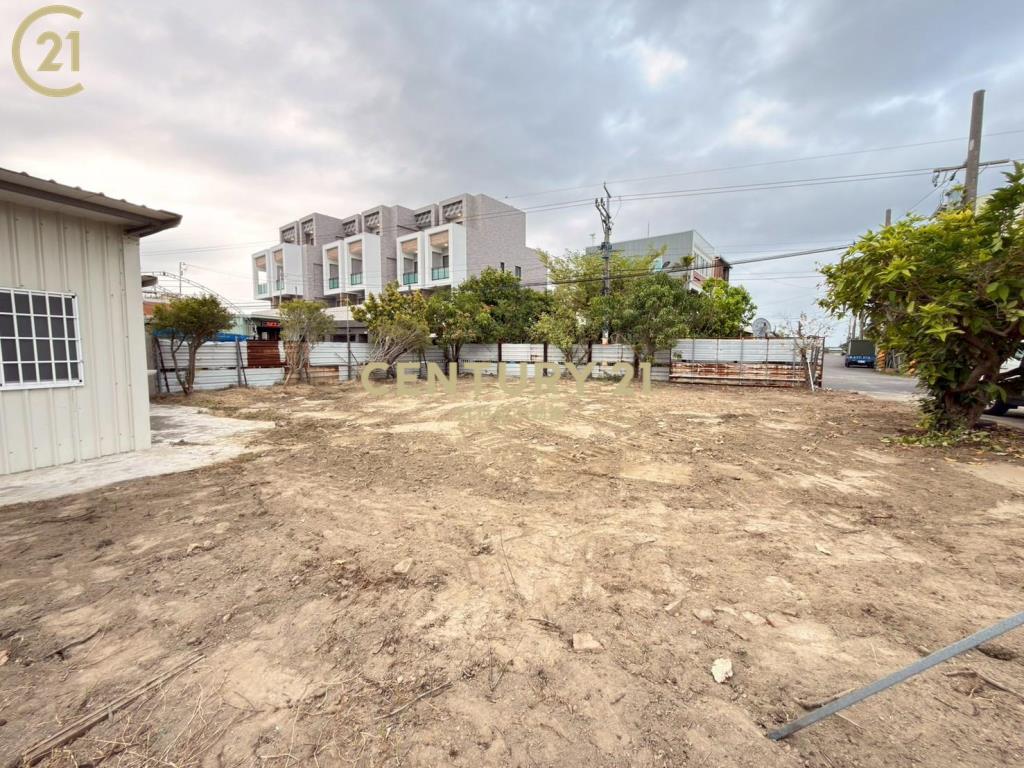 近國姓橋果園農地~社區內 .  有水電