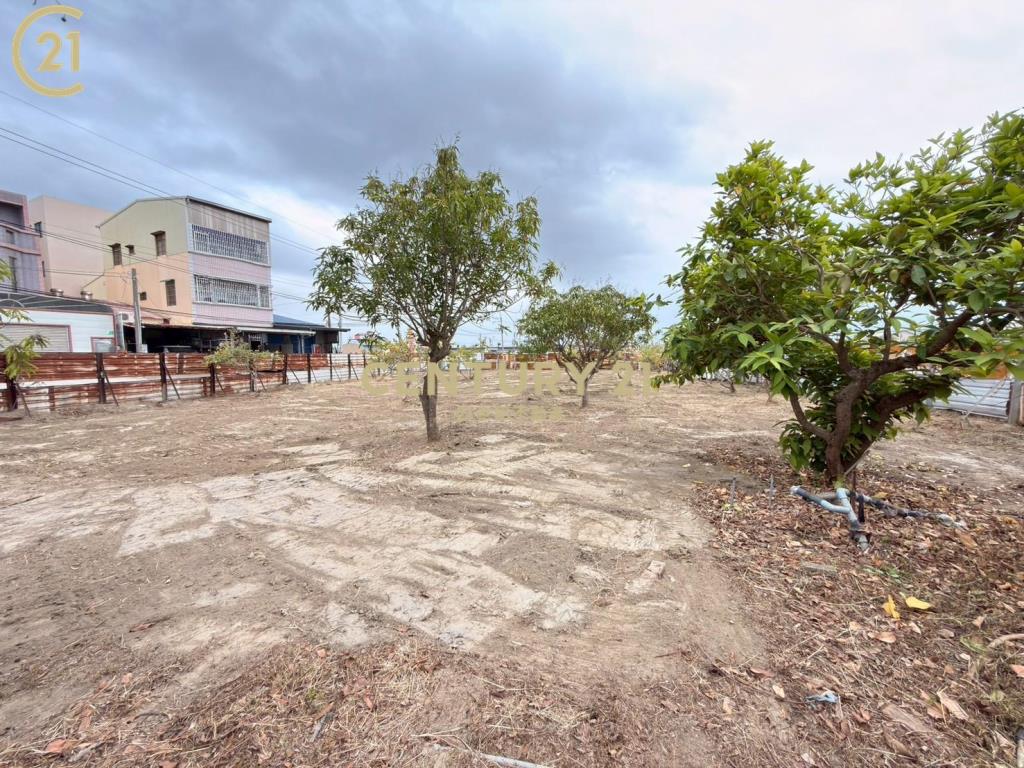 近國姓橋果園農地~社區內 .  有水電