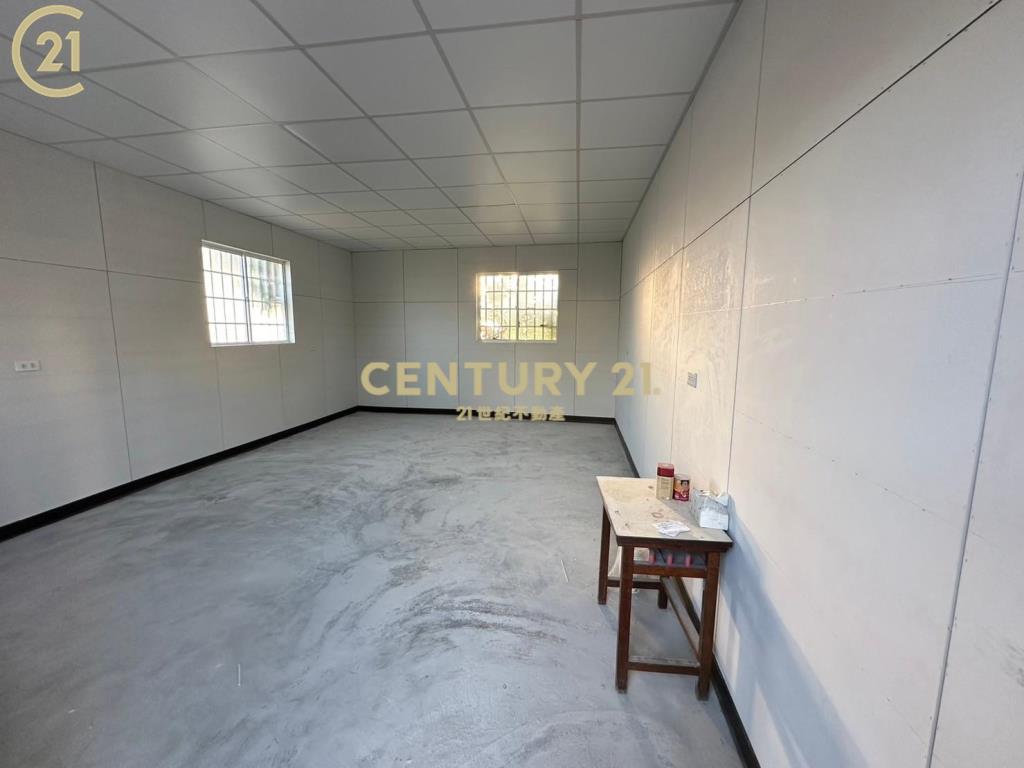 近國姓橋果園農地~社區內 .  有水電