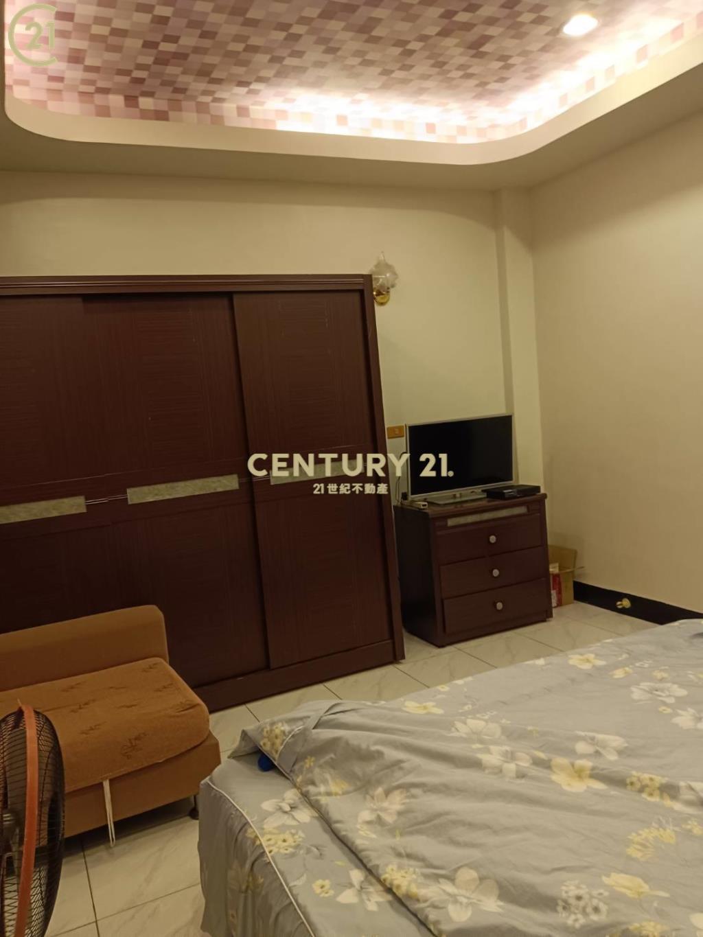 双車庫店住合一美透天