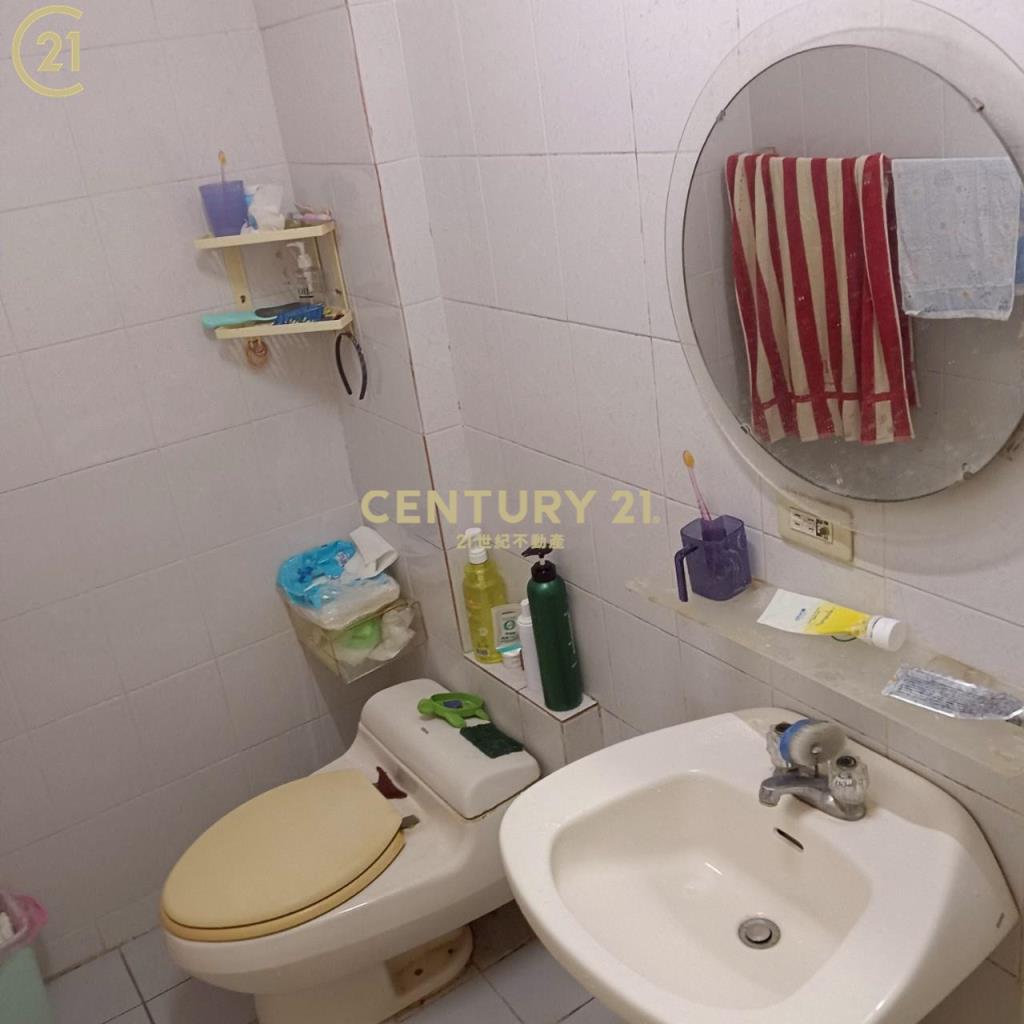 双車庫店住合一美透天