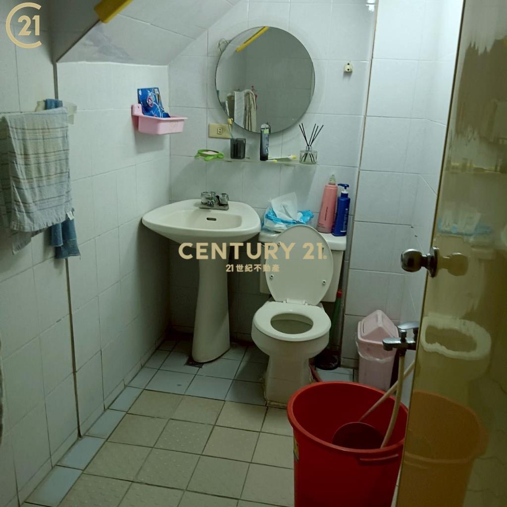 双車庫店住合一美透天