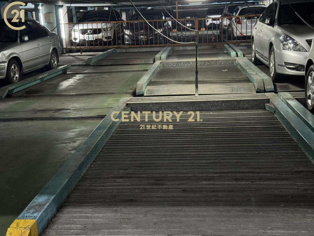 專-鄉城大鎮3+1房含車位