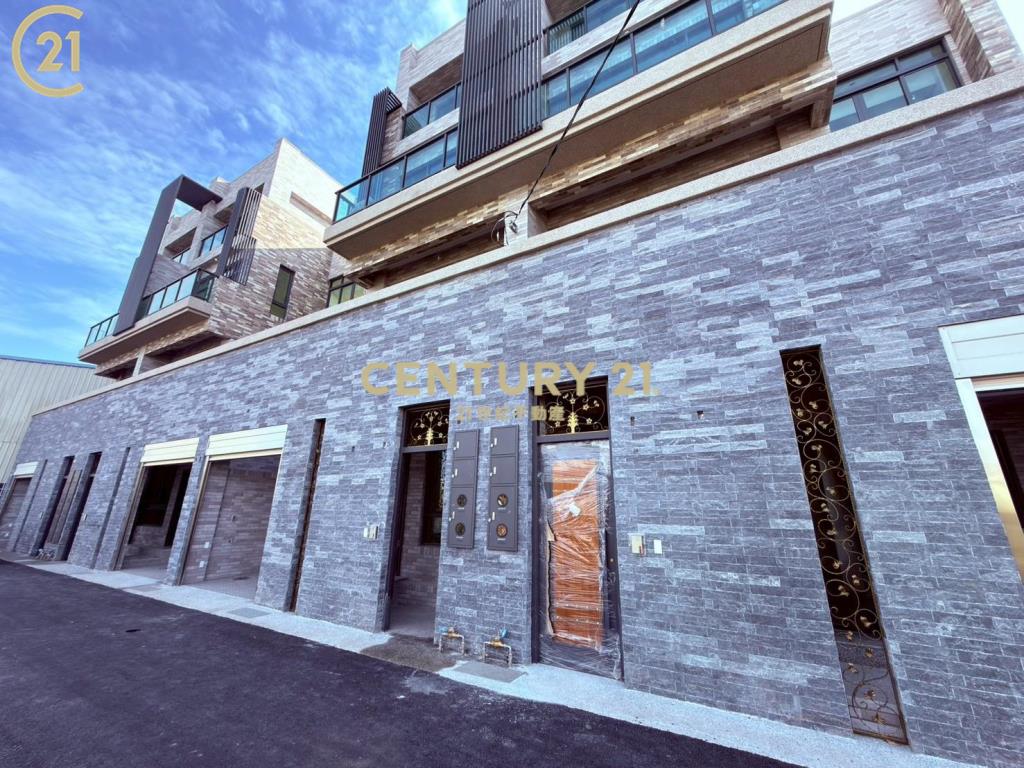 [南行到]全新完工大面寬車墅A1