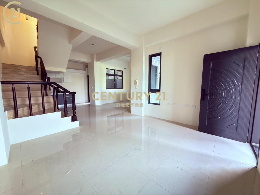 [南行到]全新完工大面寬車墅A2