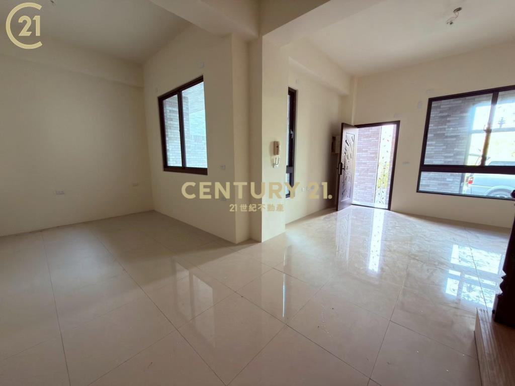 [南行到]全新完工大面寬車墅A2