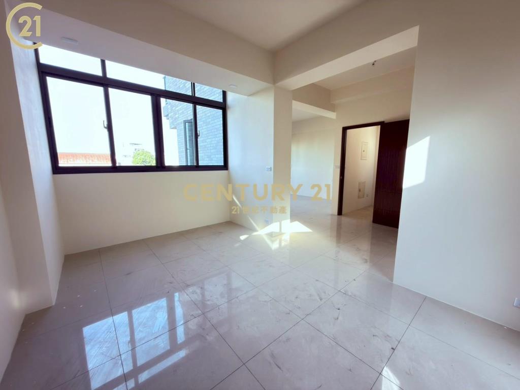 [南行到]全新完工大面寬車墅A2