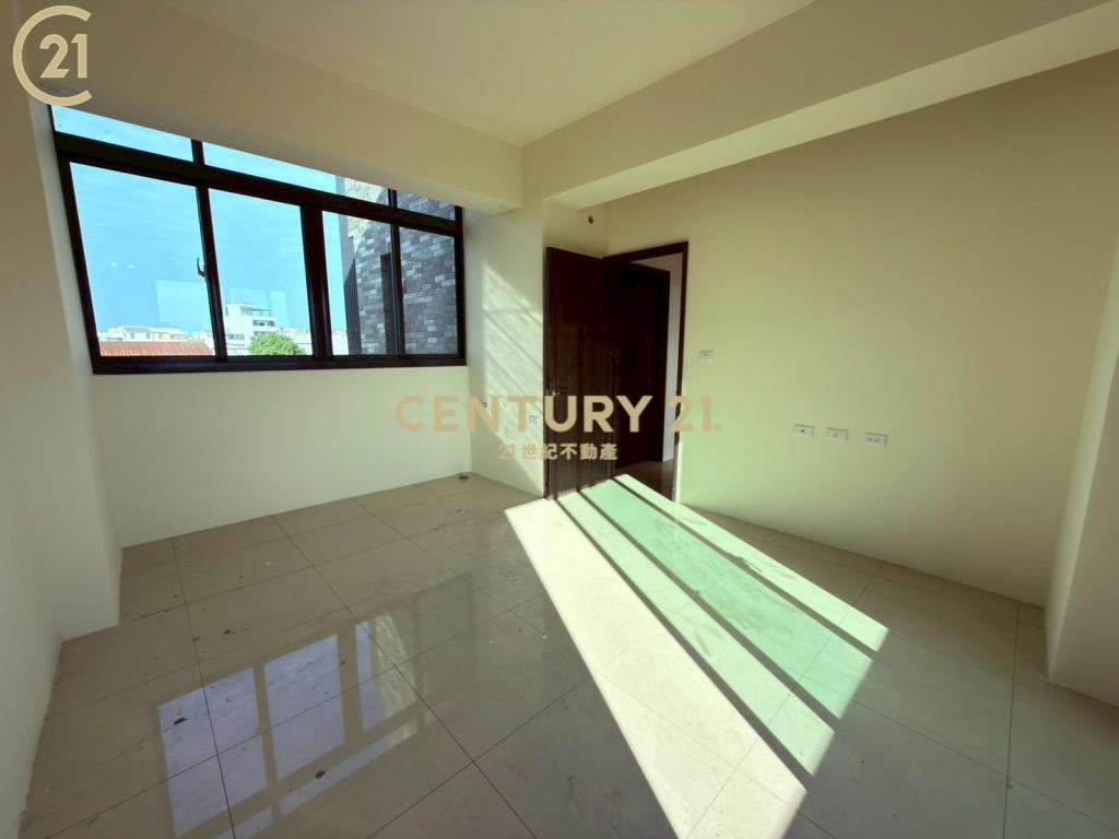 [南行到]全新完工大面寬車墅A5