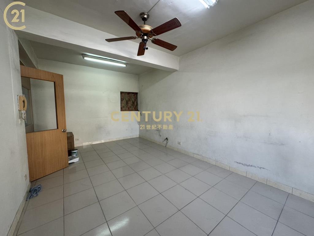 屋主惜售國宅三樓健身寓