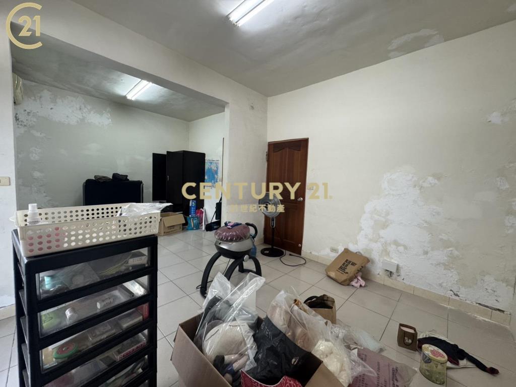 屋主惜售國宅三樓健身寓