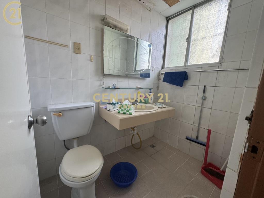 屋主惜售國宅三樓健身寓