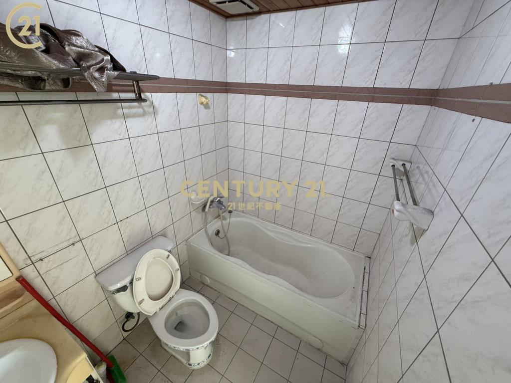 鄉城大鎮3+1房含車位出租