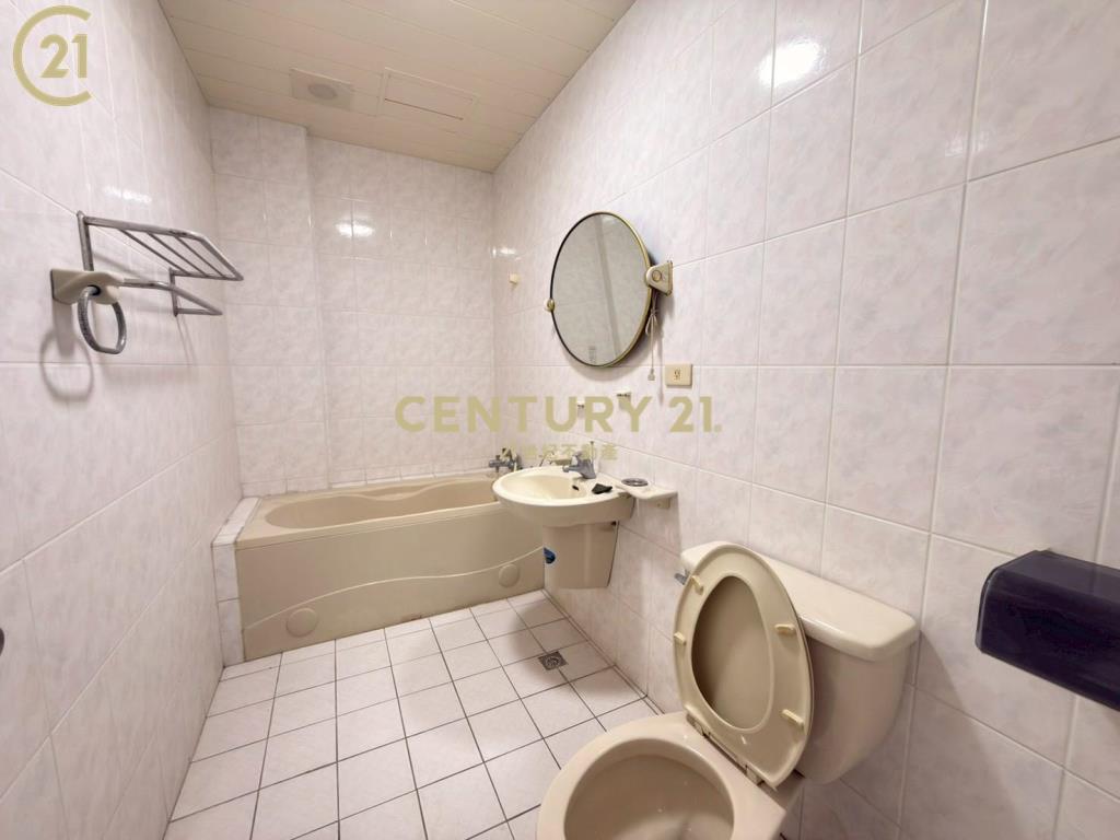 (專)安南國中面公園車墅