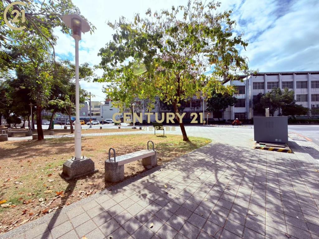 (專)安南國中面公園車墅