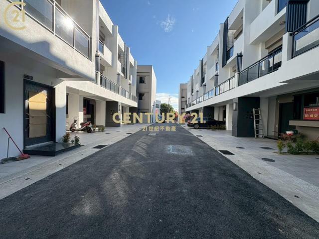 怡華天外天三樓車墅