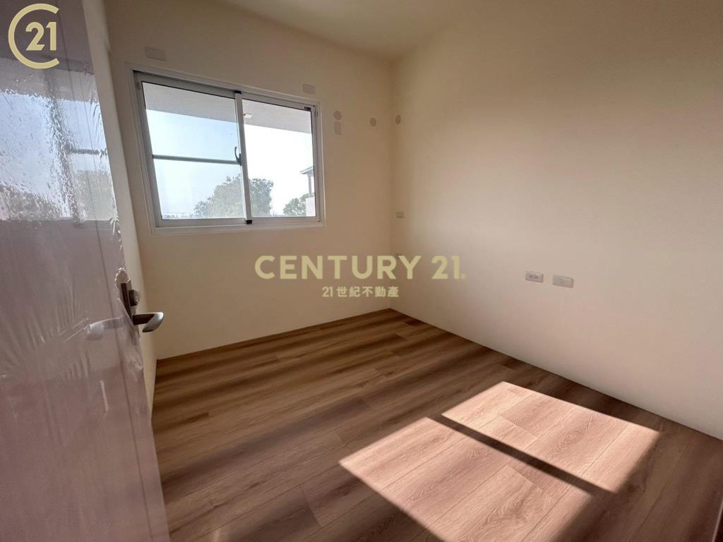 新市🔴南科富境全新未住三房+車位