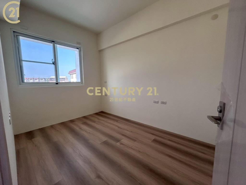 新市🔴南科富境全新未住三房+車位