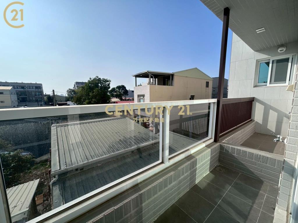 新市🔴南科富境全新未住三房+車位