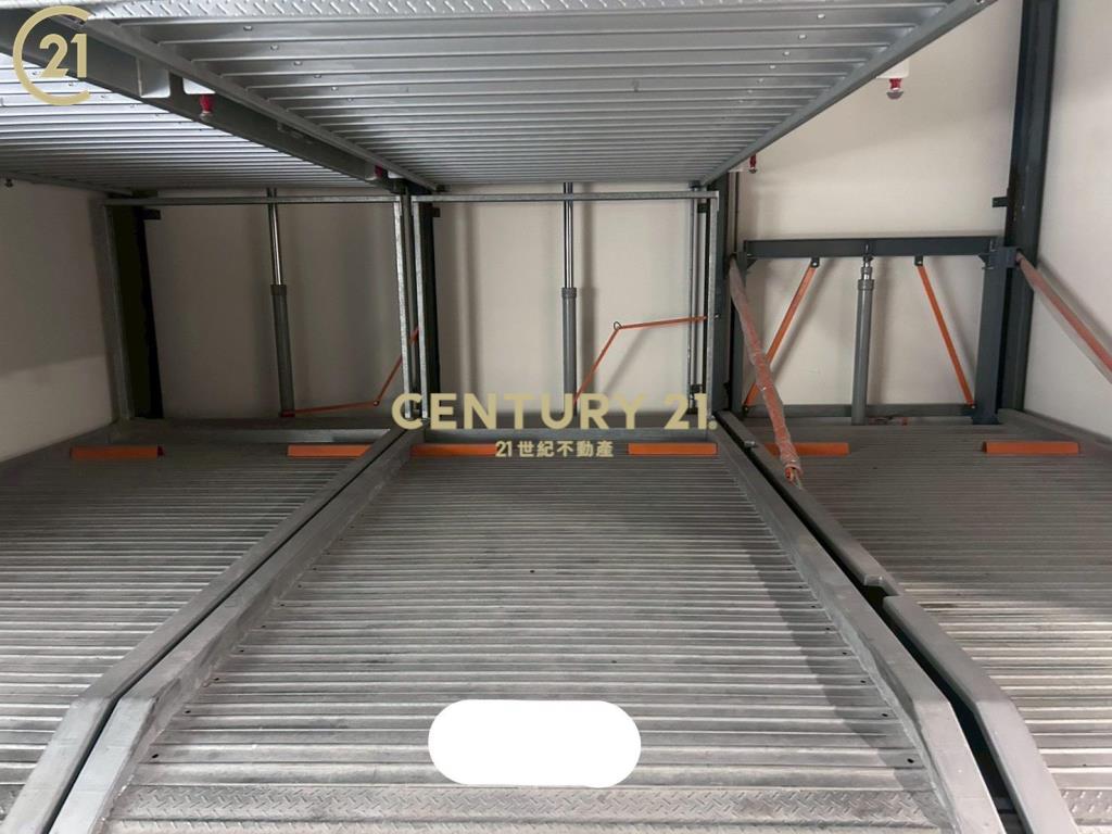 新市🔴南科富境全新未住三房+車位