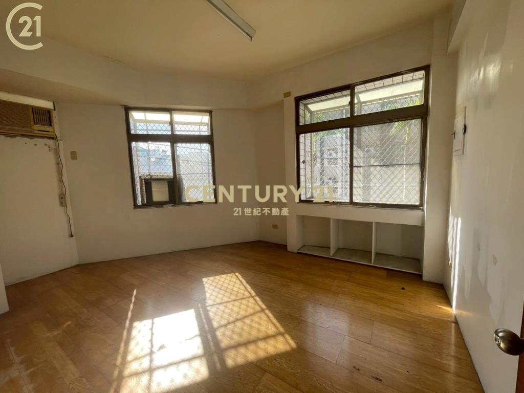 同安路學區角間黃金店面