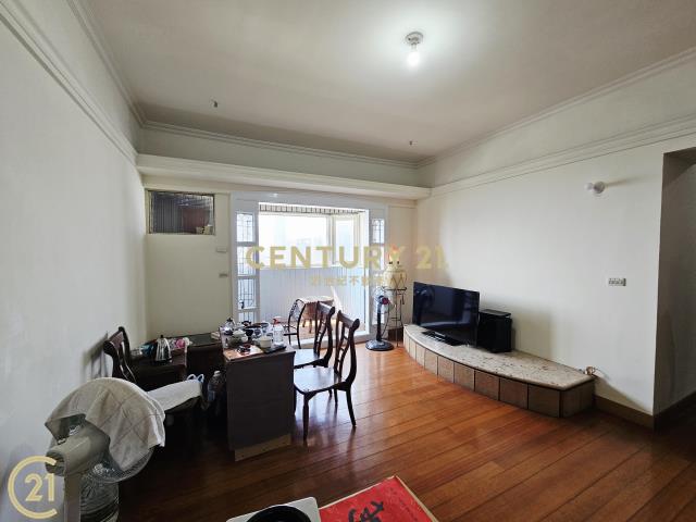 科工館三房車位美宅