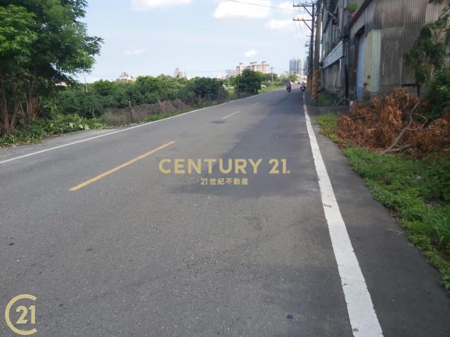 鳥松都計內大面寬廠房農地