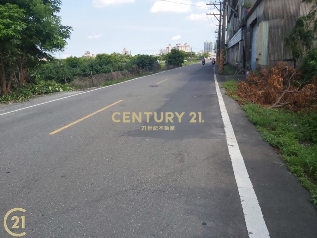 鳥松都計內大面寬廠房農地