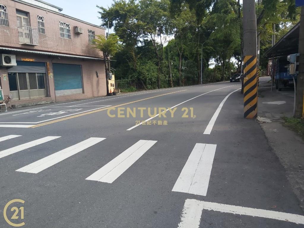 鳥松都計內大面寬廠房農地
