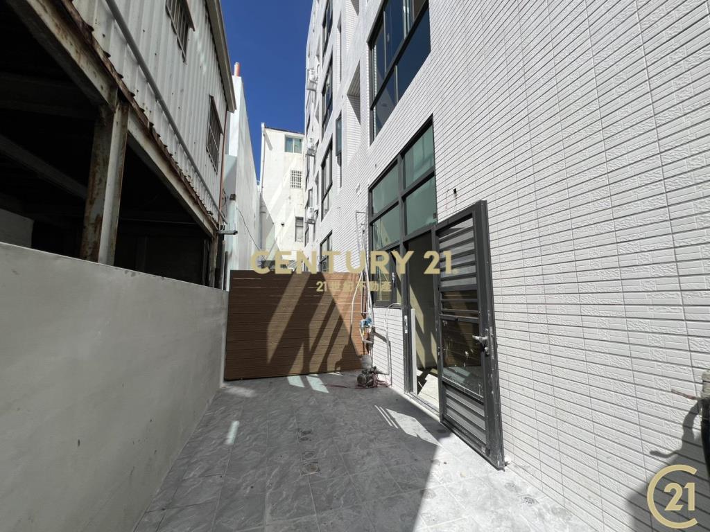 中華路金賺電梯店住B