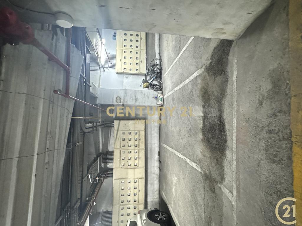 東方大鎮2房附平面車位