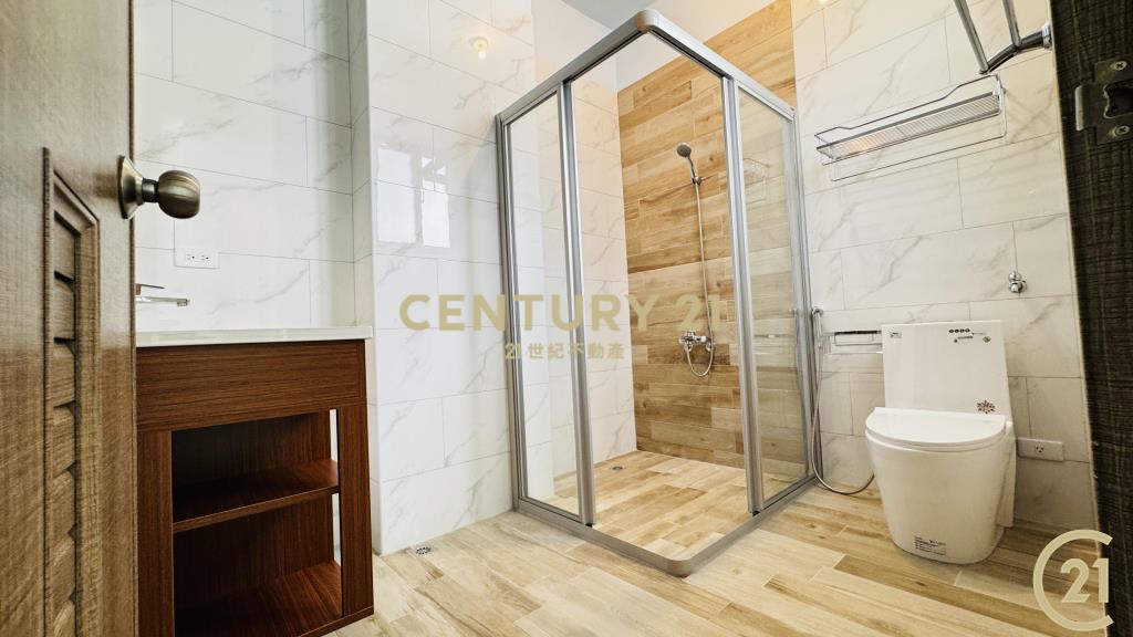 仁七街大地坪別墅