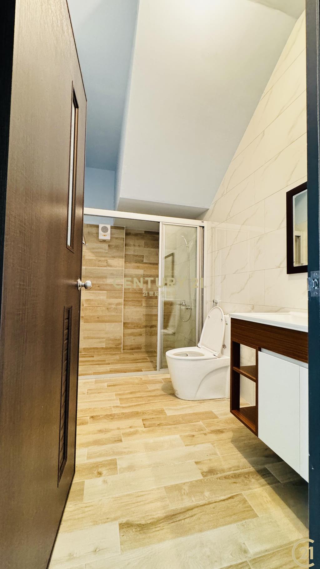 仁七街大地坪別墅