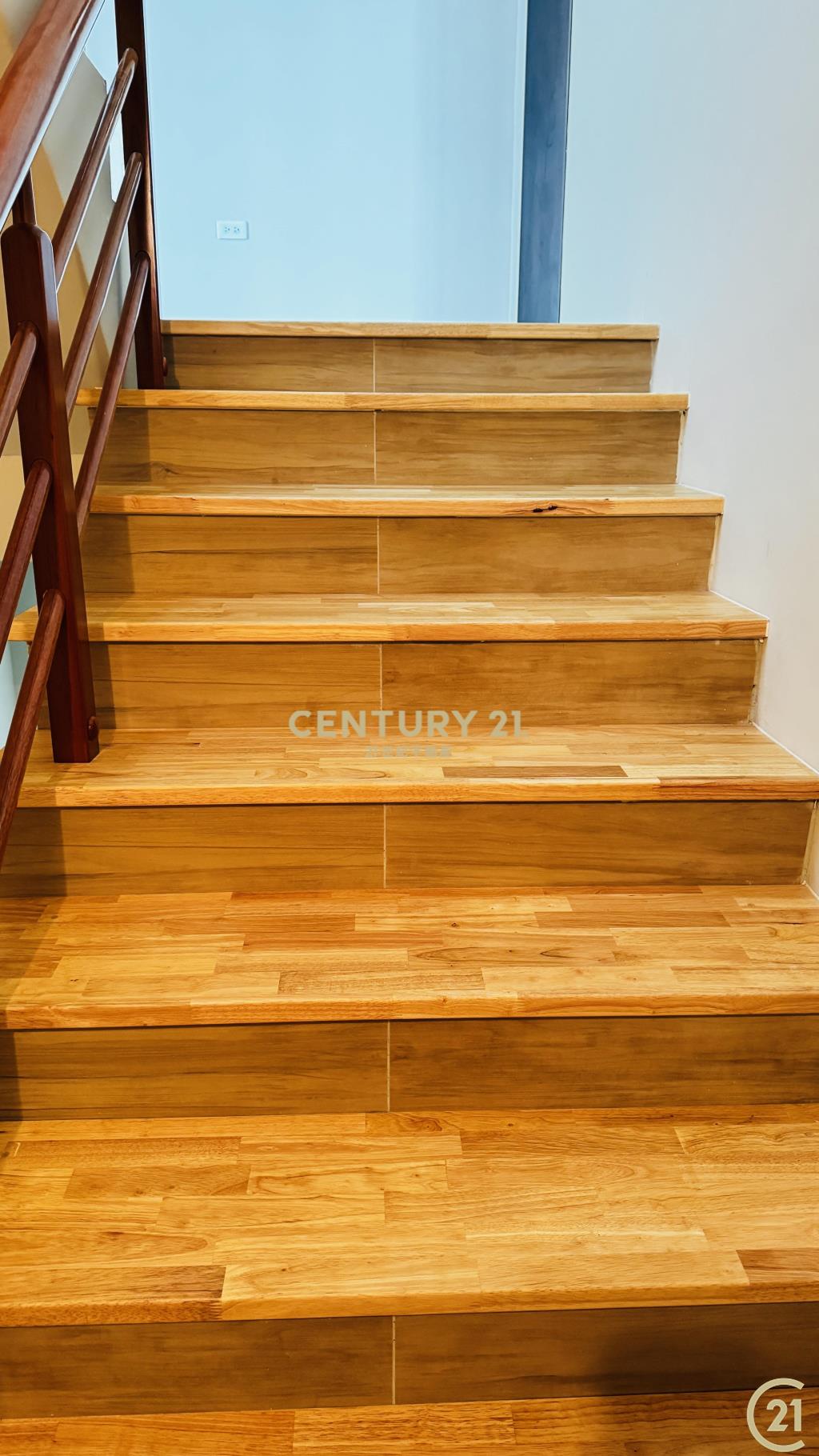 仁七街大地坪別墅