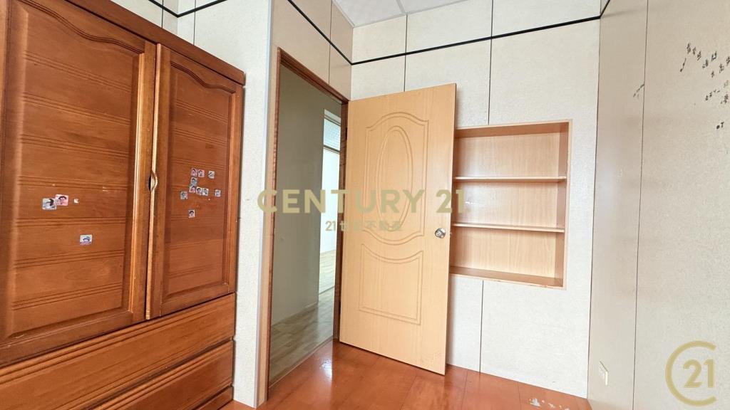 近市區大面寬車庫透天