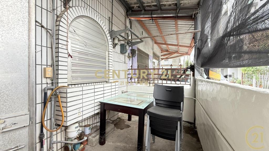 近市區大面寬車庫透天