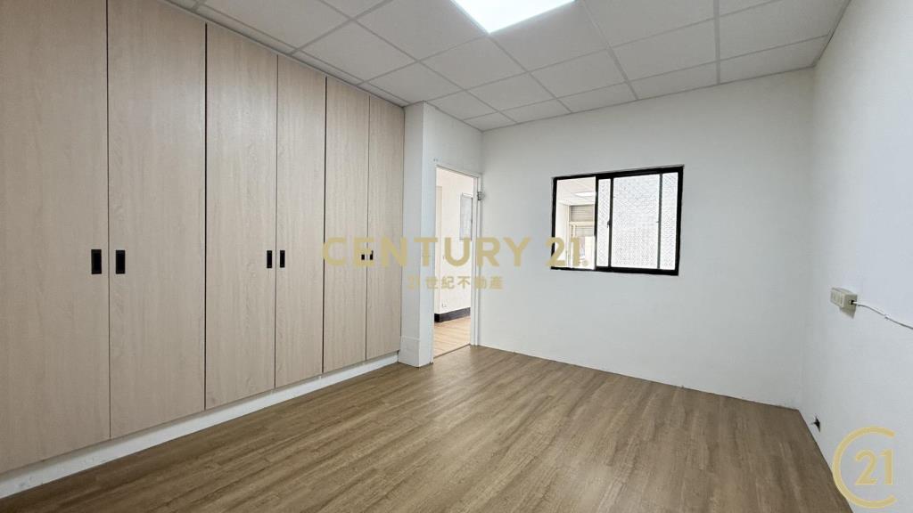 更生路診所街黃金地段店面