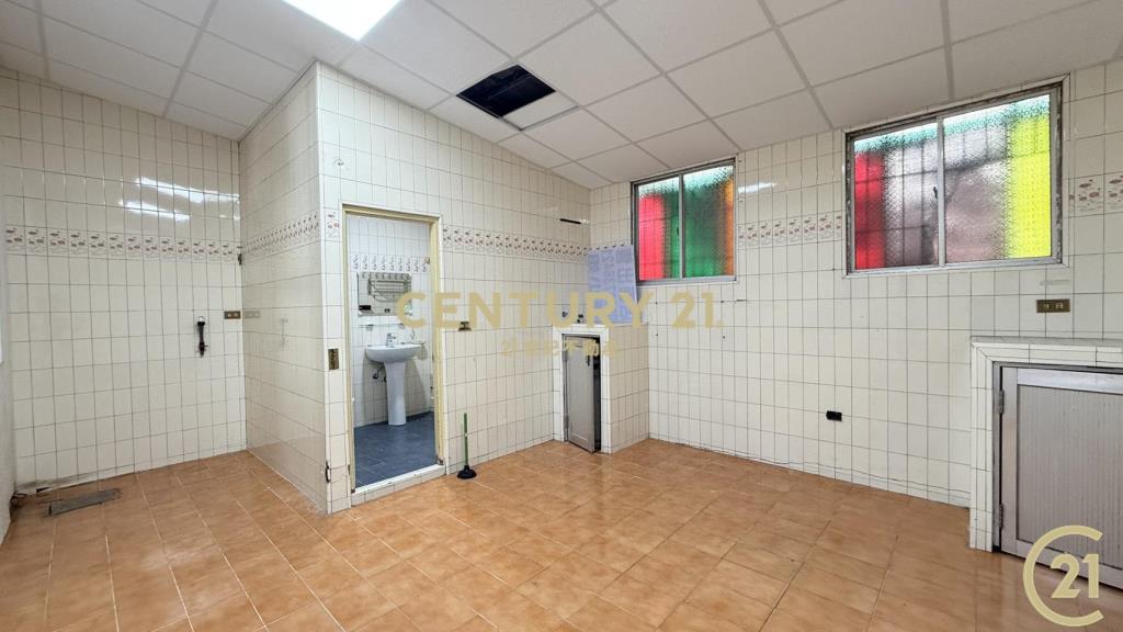 更生路診所街黃金地段店面