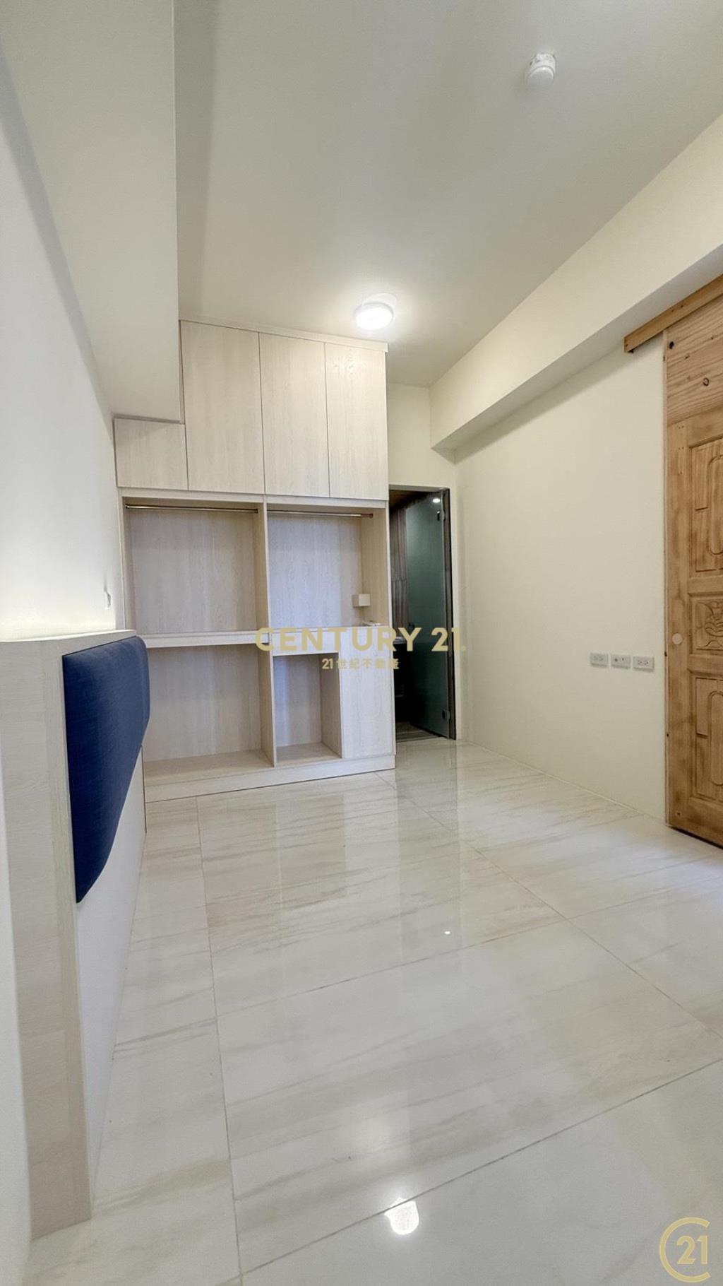 中正路海景精裝平車豪邸