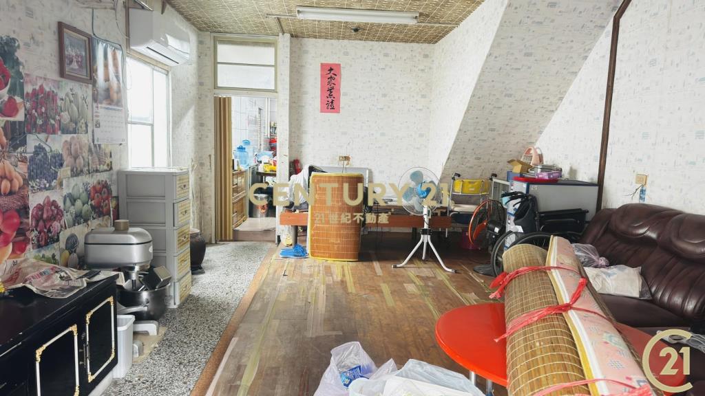 明星三學區邊間透天