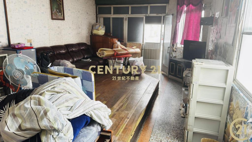 明星三學區邊間透天