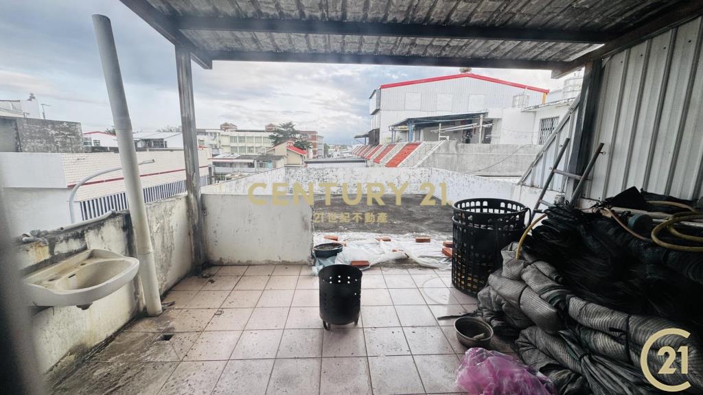 明星三學區邊間透天