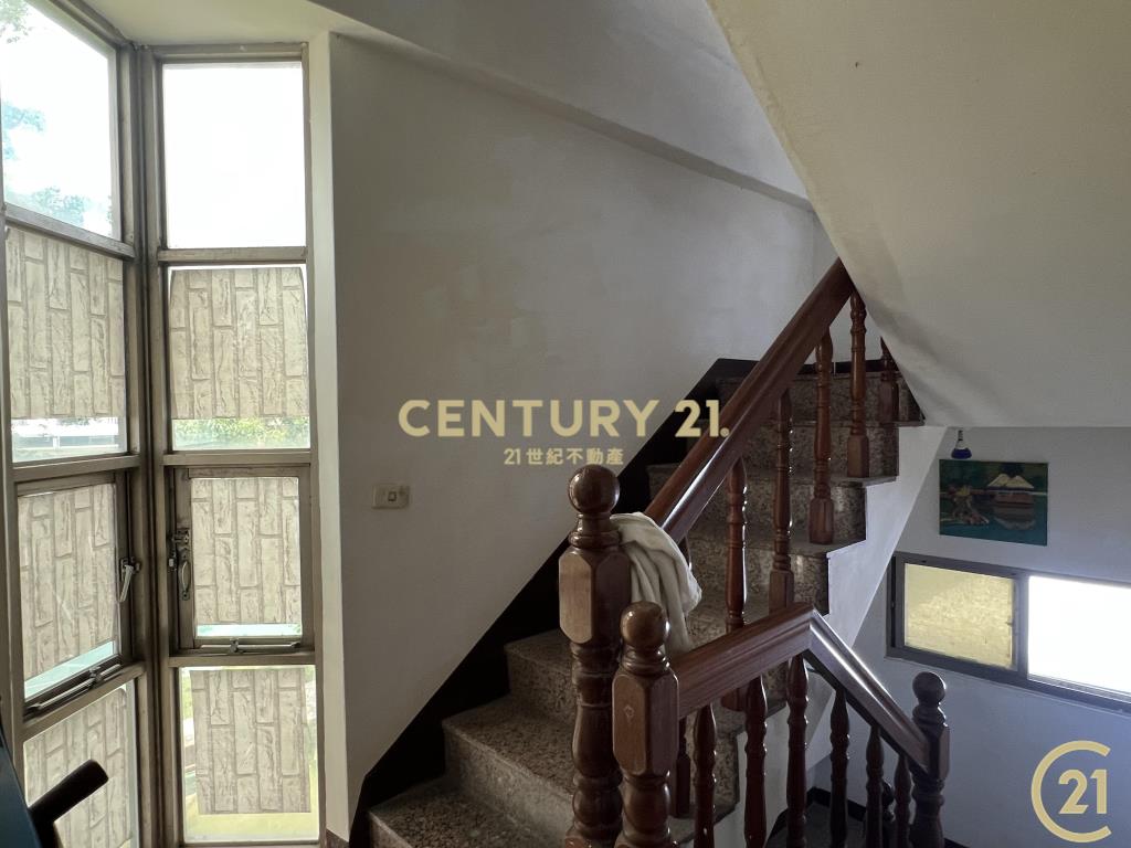 小天母邊間優質車庫別墅