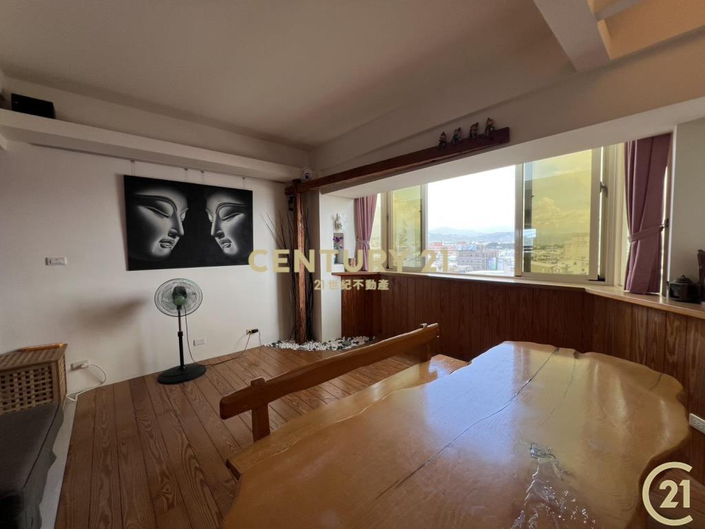 宏東美三房平車景觀大樓