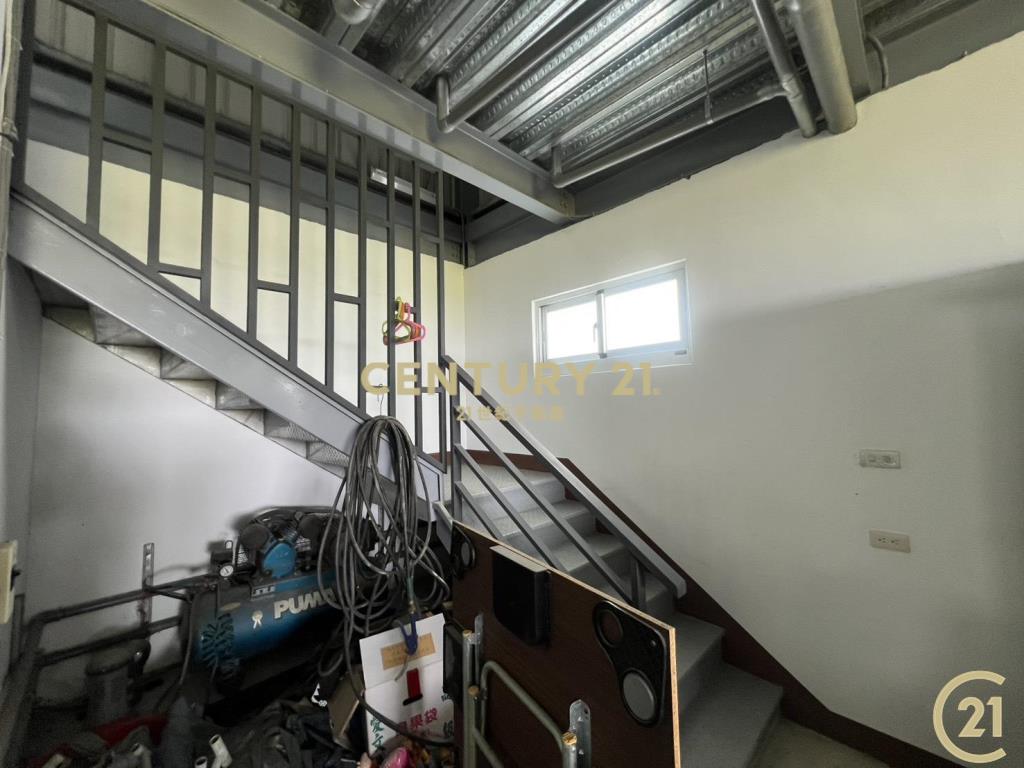 夏雪雙臨路5分農地