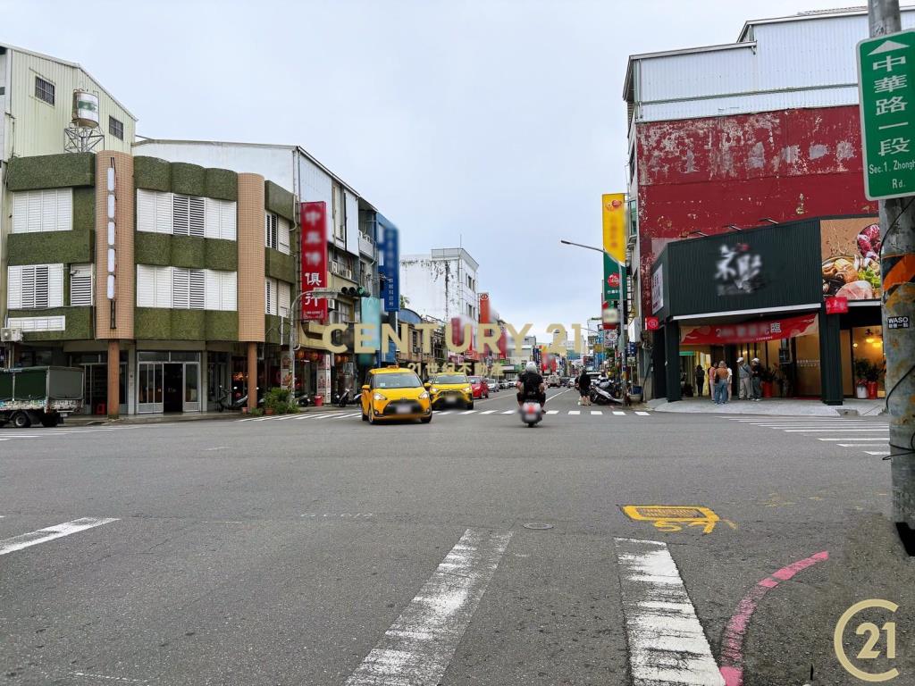 中正路商圈免千萬店住